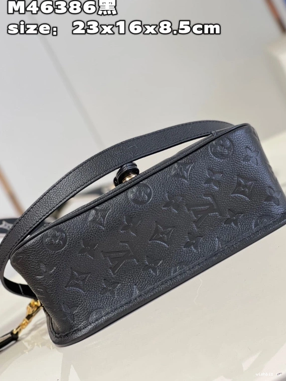 WIS VUITTON LOUIS Nano Diane 0804